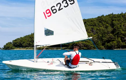 dinghy sailing