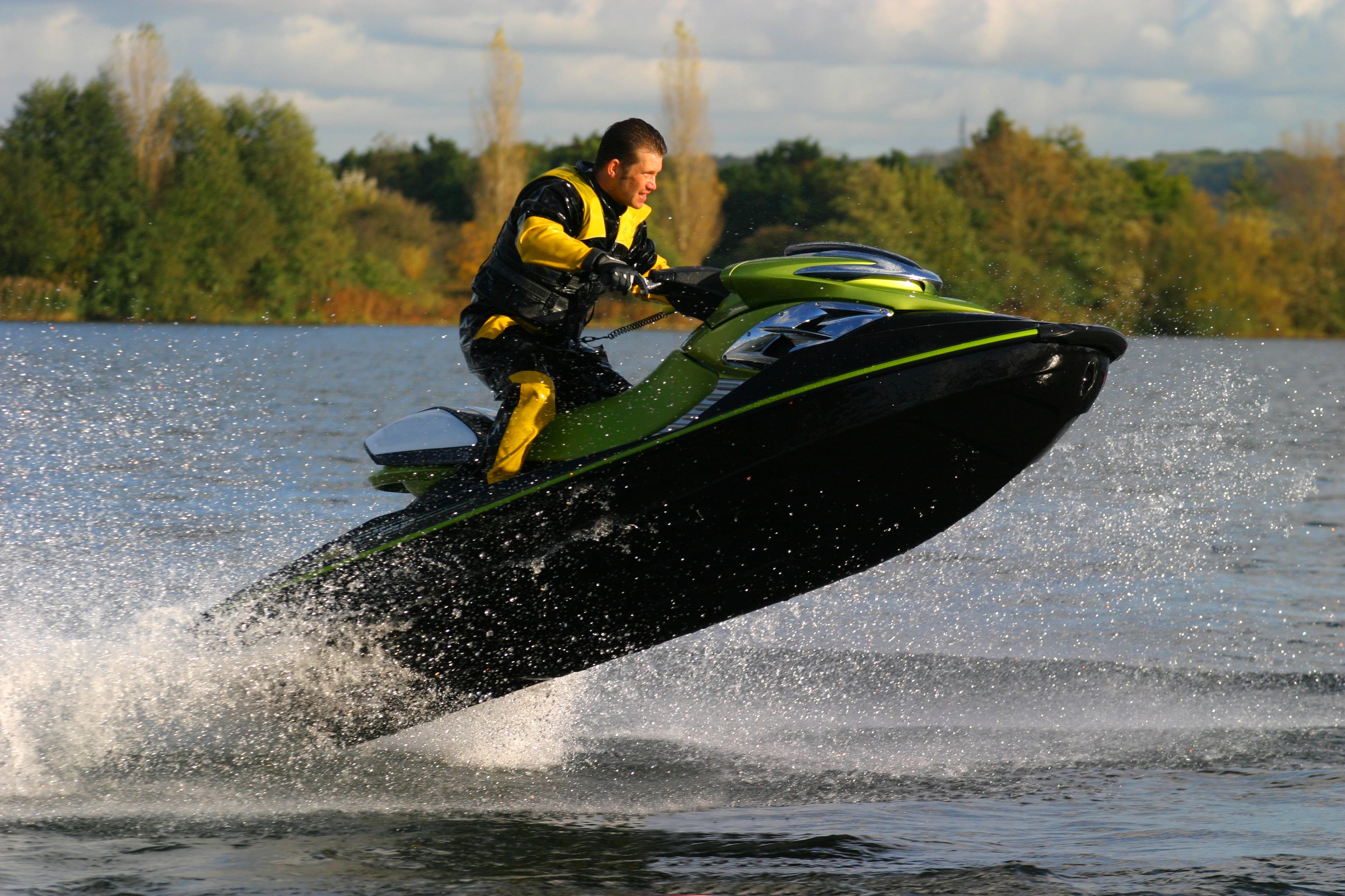 A guide to jet skiing in the UK