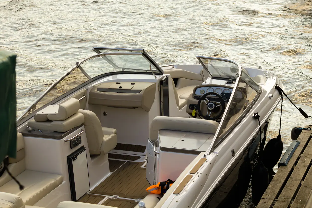 What is a Speedboat's Speed Limit and Other Safety Tips