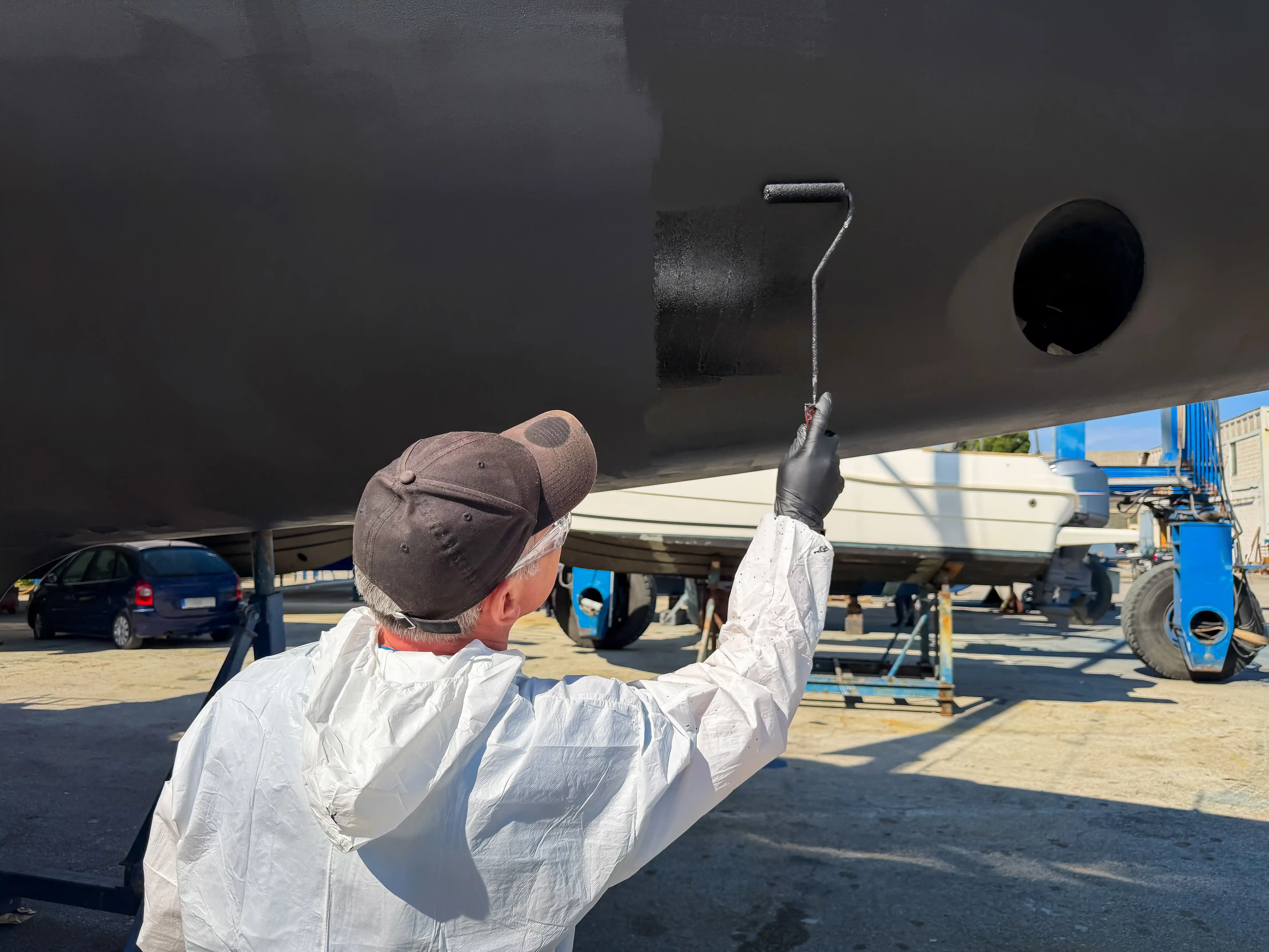 Your step-by-step guide to painting a yacht