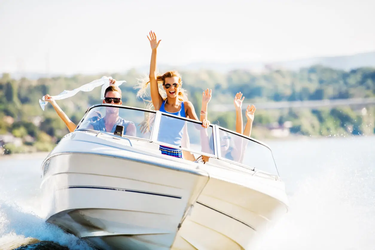 Do you need a licence to drive a boat?